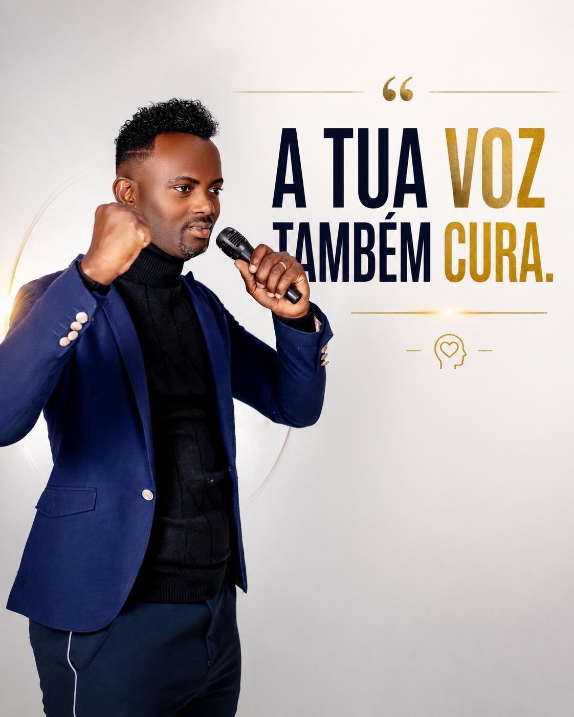 Emanuel Garrido com microfone — A tua voz também cura